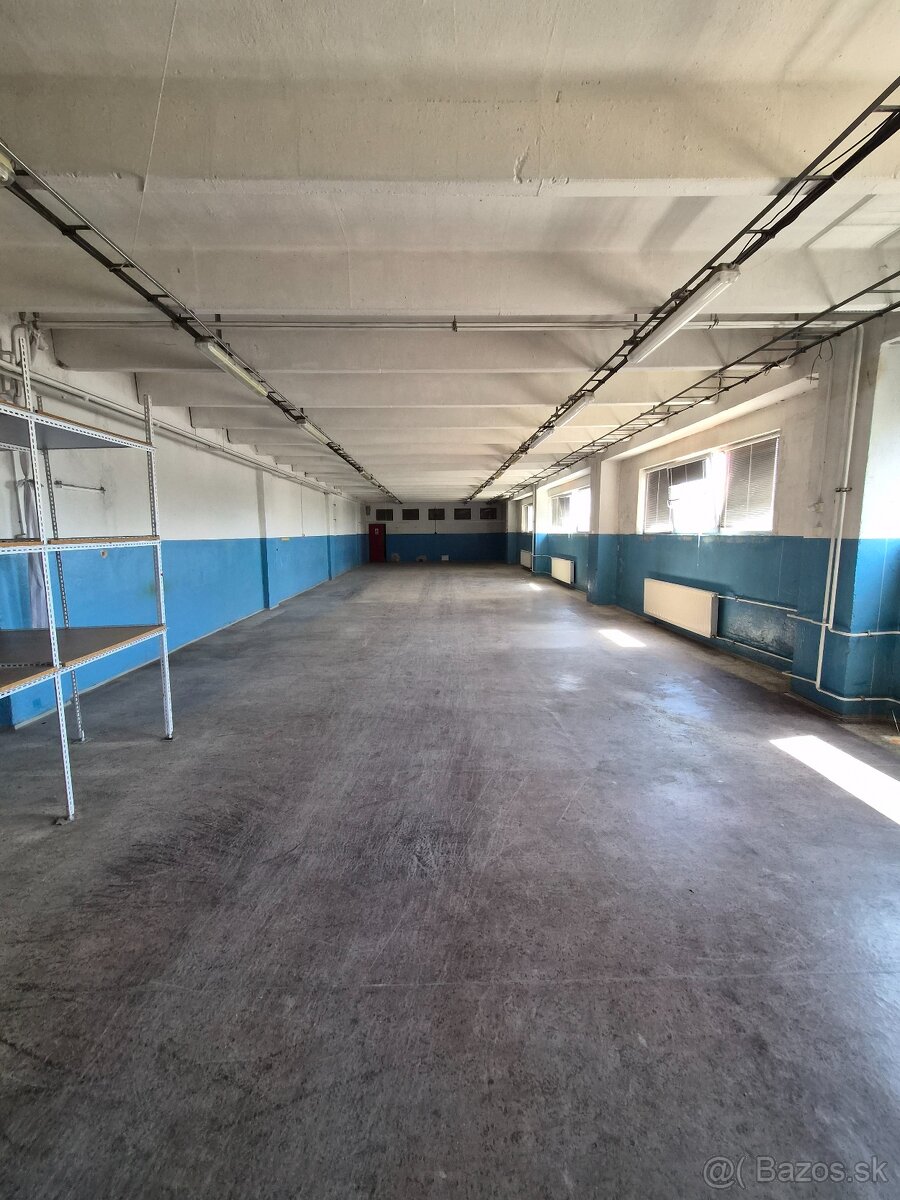 VÝROBNÁ HALA — Cargo Centrum Pezinok