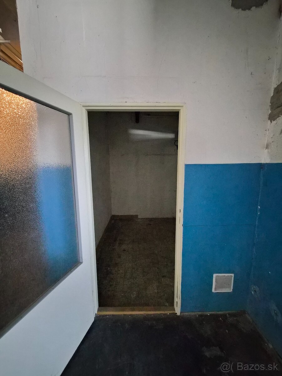 VÝROBNÁ HALA — fotka 8